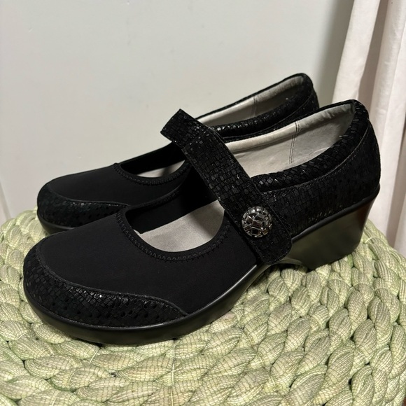 Alegria Maya Tile Me More Black Leather Mary Jane Comfort Shoe - Picture 2 of 12